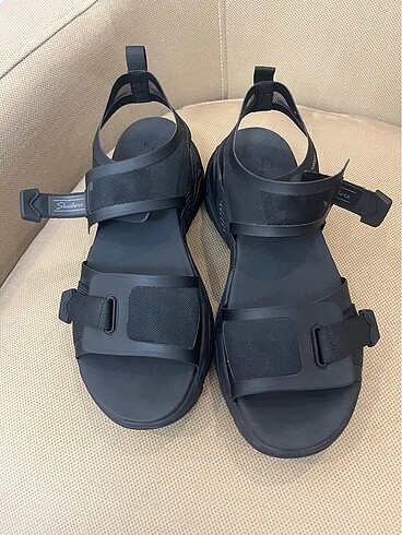 Skechers Orijinal Sandalet Etiketli