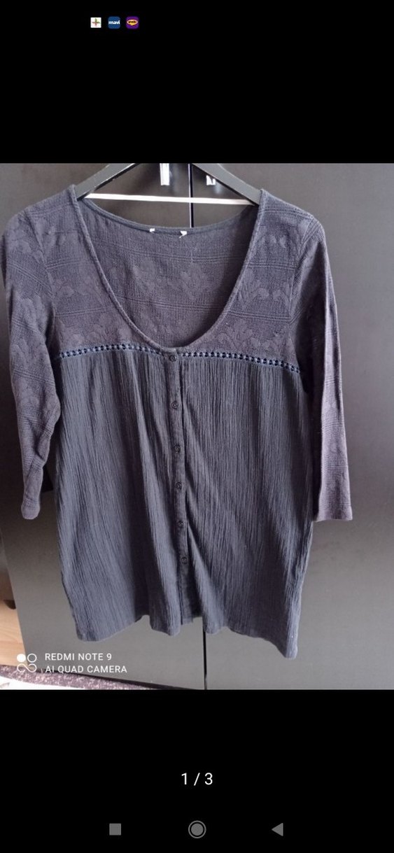 siyah V Yakalı Düğmeli Kadın Bluz - Görsel 3