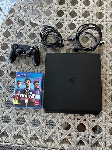 Playstation 4 Slim