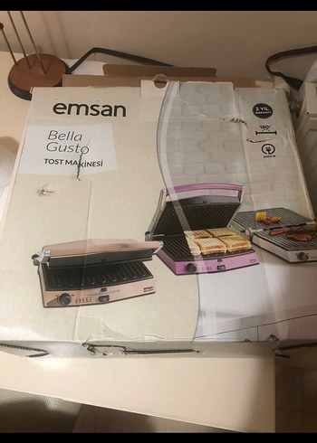 Emsan Beyaz ve Gri Tost Makinesi