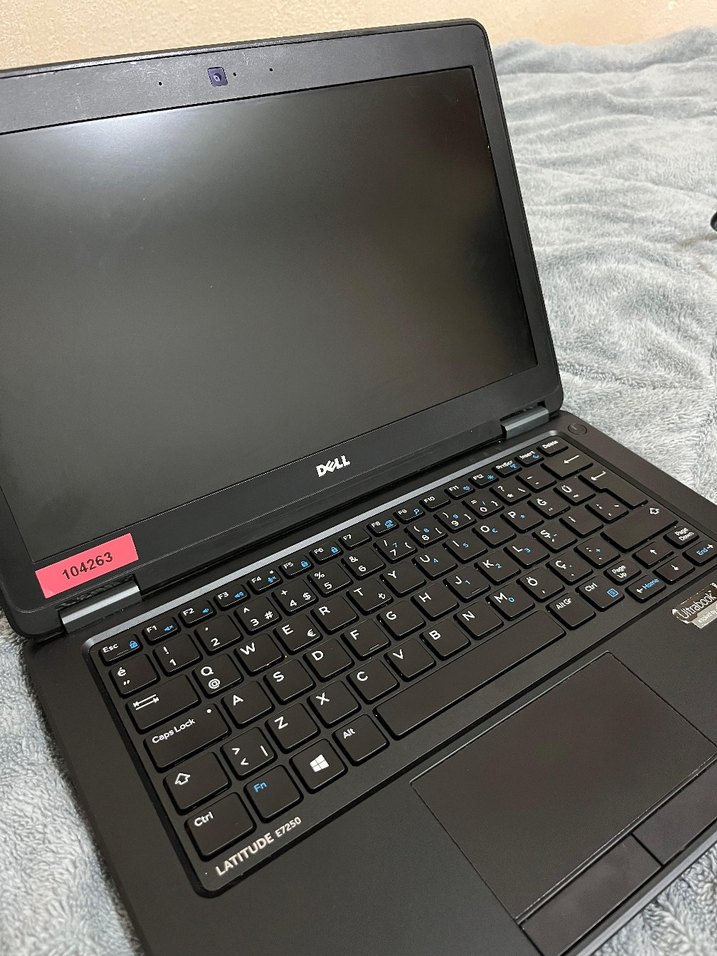 Dell Dizüstü Bilgisayar - Görsel 3