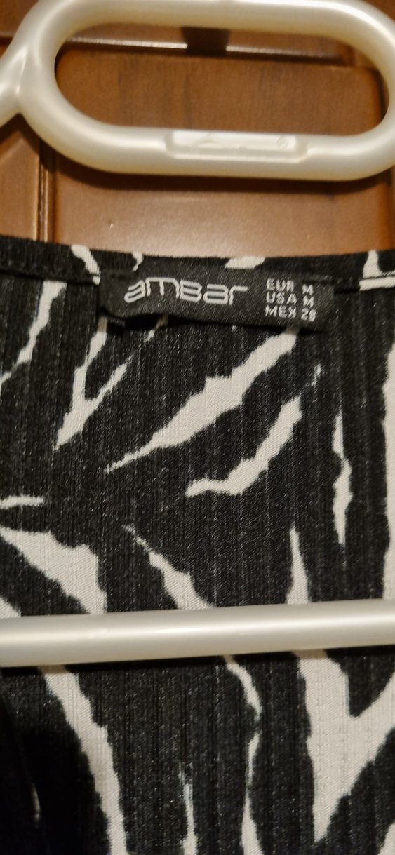 Zebra Desenli Uzun Piliseli V Yaka Elbise - Görsel 3