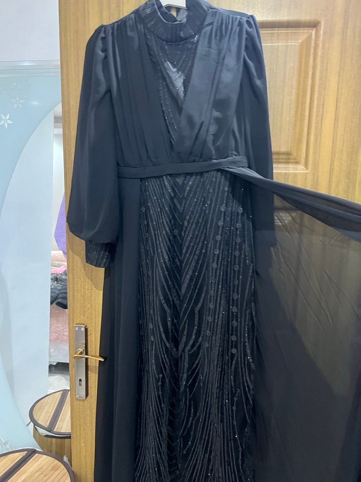 Siyah Uzun Kollu Uzun Elbise - Görsel 2