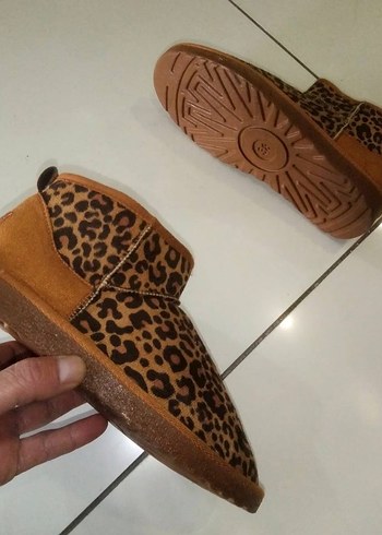 UGG ultramini leopar
