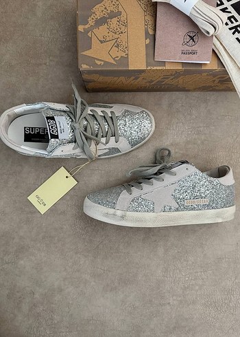 39 Beden Golden Goose Luxury Sneaker