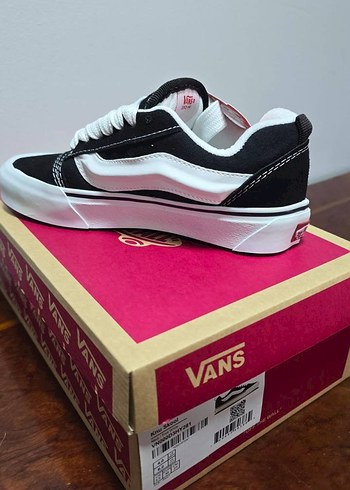 40,5 Beden VANS KNU