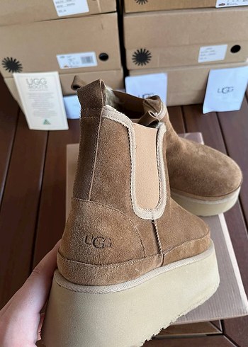 Ugg UGG Chelsea Bot