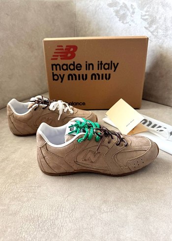 Miu Miu NB 530 x Miu Miu Sneaker (Toprak)