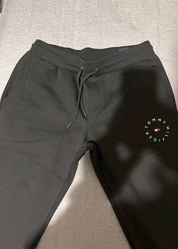 Tommy Hilfiger Orjinal eşofman altı M - Görsel 2