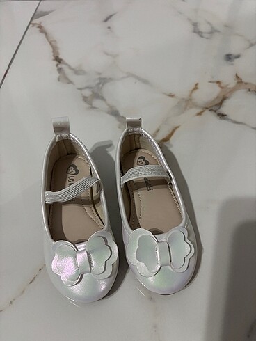 LC Waikiki Kız bebek 21 numara ayakkabı