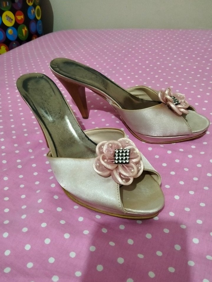 Pembe Çiçekli Tokalı Kadın Topuklu Terlik - Görsel 3