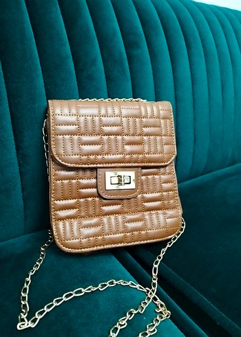 Kahverengi Deri Zincir Askılı Çanta - Görsel 4