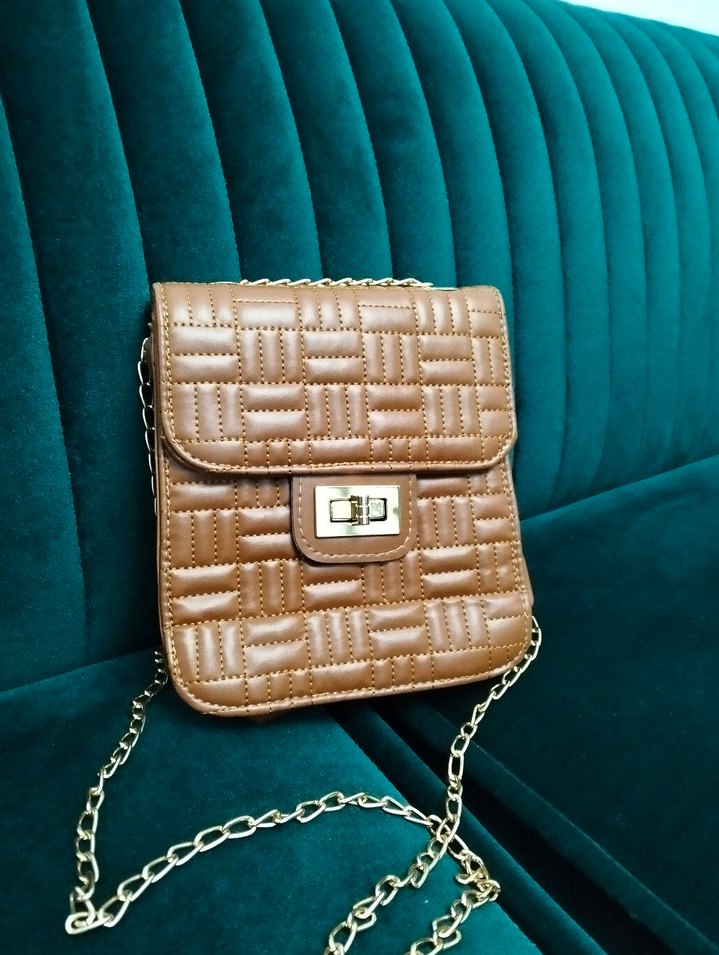 Kahverengi Deri Zincir Askılı Çanta - Görsel 4