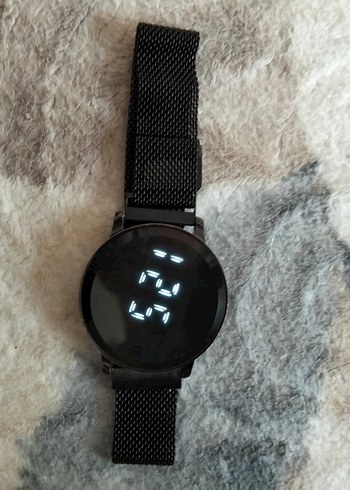 Kemerli Siyah Dijital Kadın Saati - Görsel 4