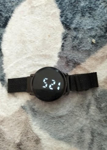 Kemerli Siyah Dijital Kadın Saati - Görsel 2