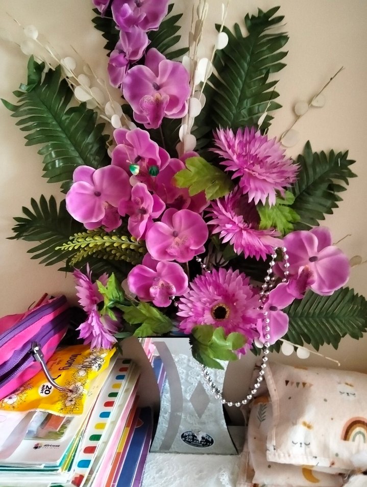 Renkli Mor Yapay Çiçek Aranjmanı - Görsel 2