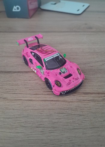 Pembe Oyuncak Yarış Arabası