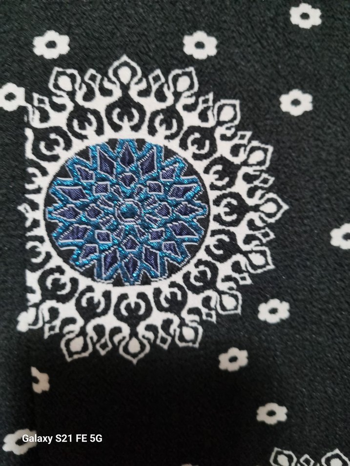 zincir Detaylı Siyah Bohem Midi Elbise - Görsel 5