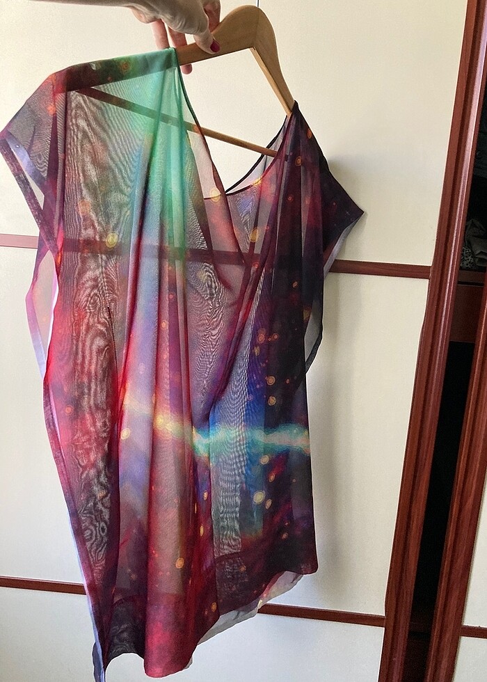 Uzay temalı plaj elbisesi - Görsel 3