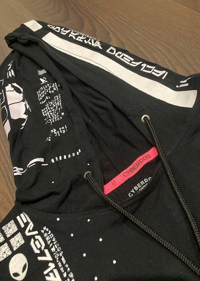 Rave Crop Hoodie - Görsel 3