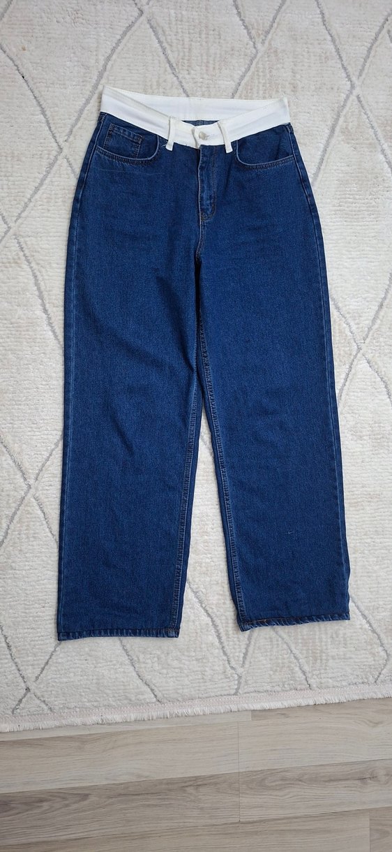 Gri Kemer Detaylı Mavi Kadın Denim Pantolon - Görsel 2