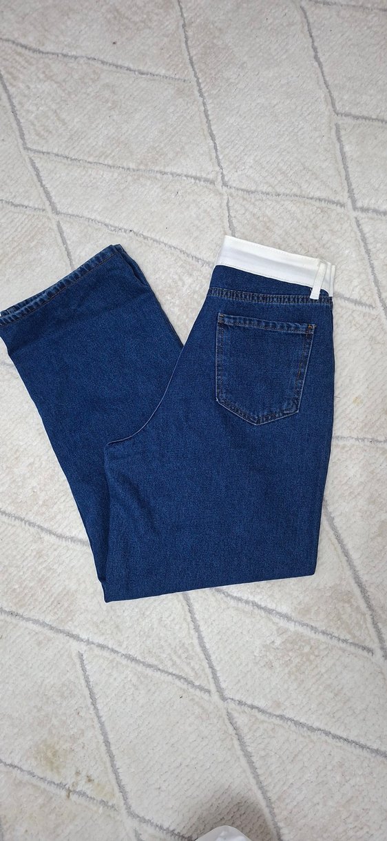 Gri Kemer Detaylı Mavi Kadın Denim Pantolon - Görsel 3