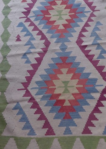 Çok Renkli Geleneksel Kilim - Görsel 2