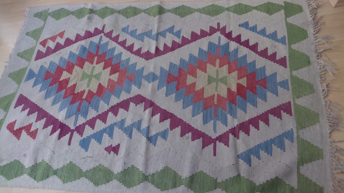 Çok Renkli Geleneksel Kilim - Görsel 3