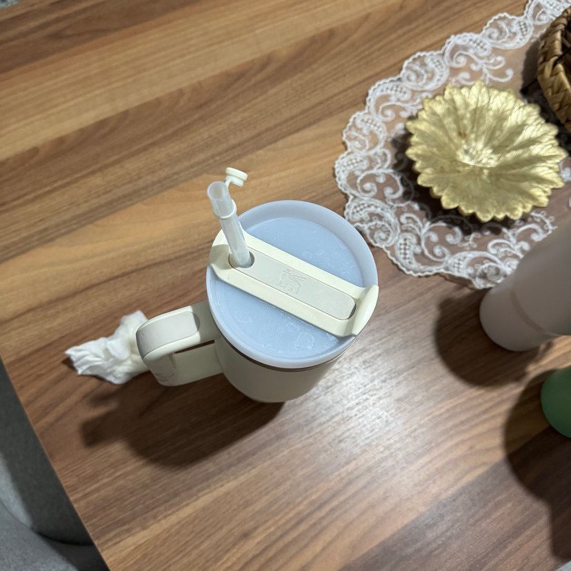 Pipetli Stanley Bej/Beyaz Termos - Görsel 4