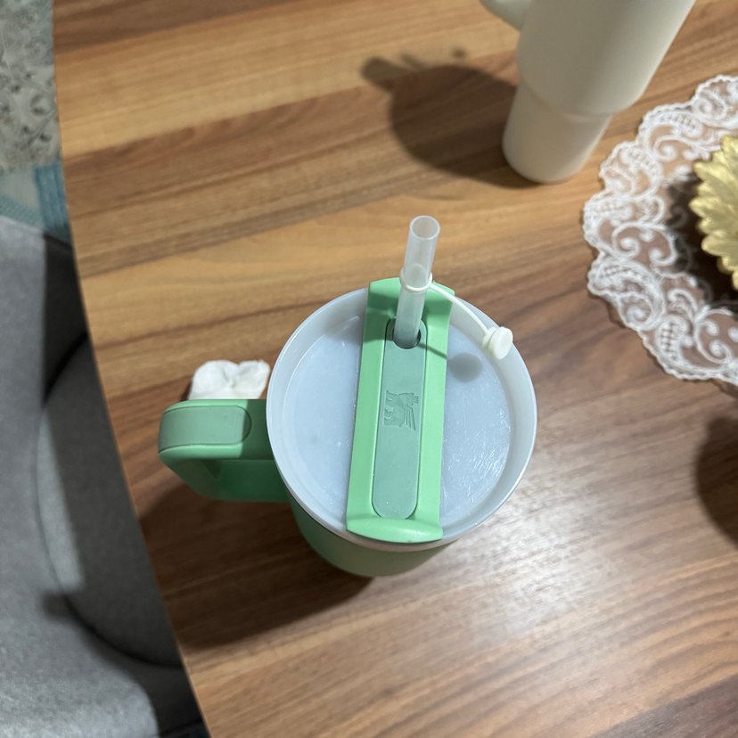 Pipetli Yeşil Stanley Termos - Görsel 4