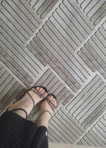 Bej yılan desenli tokalı ince topuklu kadın ayakkabı - Görsel 3