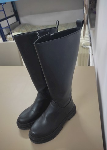 Siyah Kadın Diz Boyu topuklu bot - Görsel 3