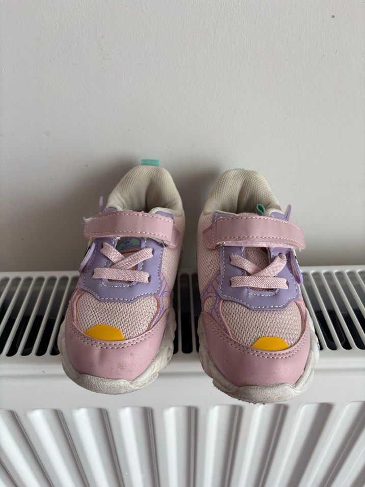 Kız Çocuk Pembe Baskılı Cırt Cırtlı Spor Ayakkabı - Görsel 4