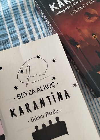 Karantina Üçlemesi Roman Seti - Beyza Alkoç
