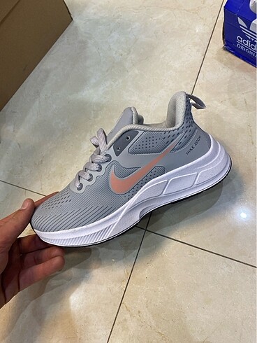 Nike spor ayakkabı