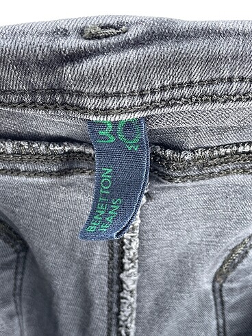30 Beden gri Renk Benetton Jean / Kot %70 İndirimli.