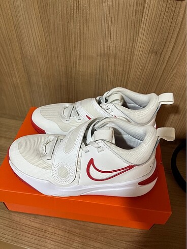 Nike Nike team hustle d11