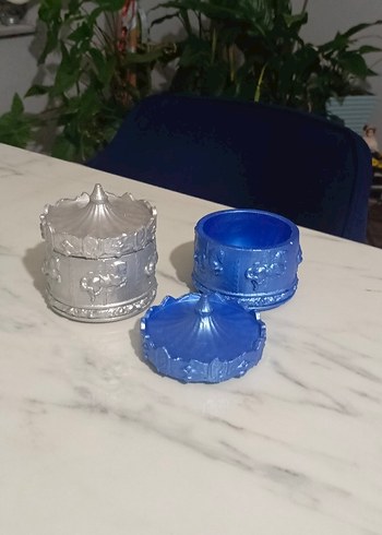 Mavi ve Gri Dekoratif şekerlikler