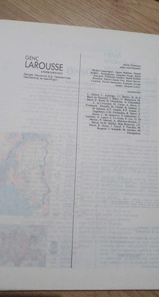 Genç Larousse Sözlüğü - Meydan - Görsel 2