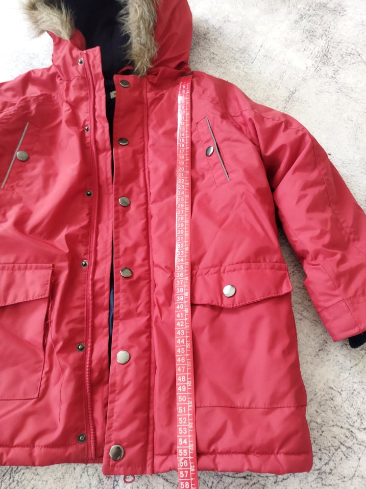 Kız Çocuk Kırmızı Kürklü Kapüşonlu Mont - Görsel 2