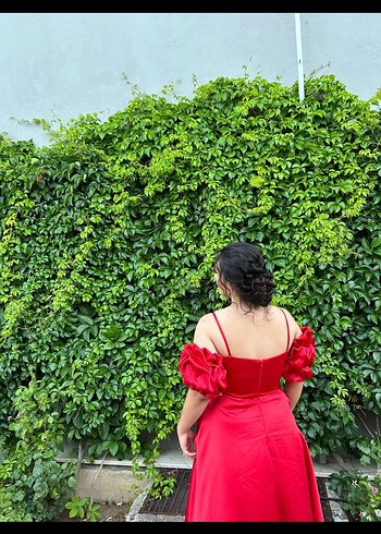 Kırmızı abiye - Görsel 6