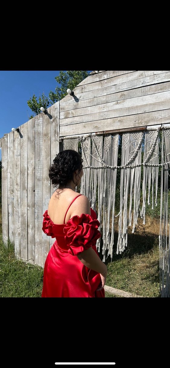 Kırmızı abiye - Görsel 5