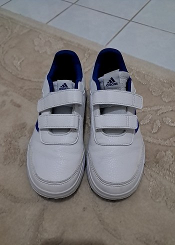 34 Beden beyaz Renk Adidas Beyaz Erkek Çocuk Spor Ayakkabı