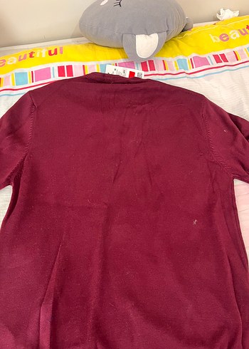Bordo erkek kazağı ince yapıda alındı ama hiç giyilmedi