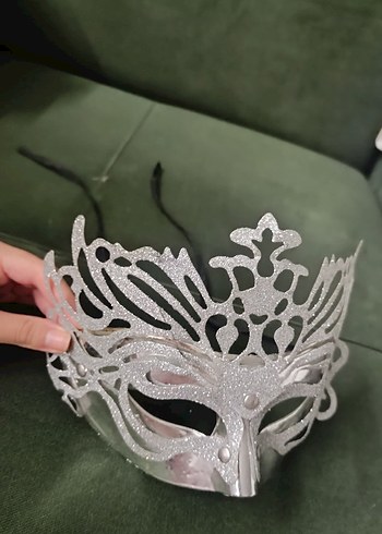 Gümüş Renkli Maske - Görsel 2