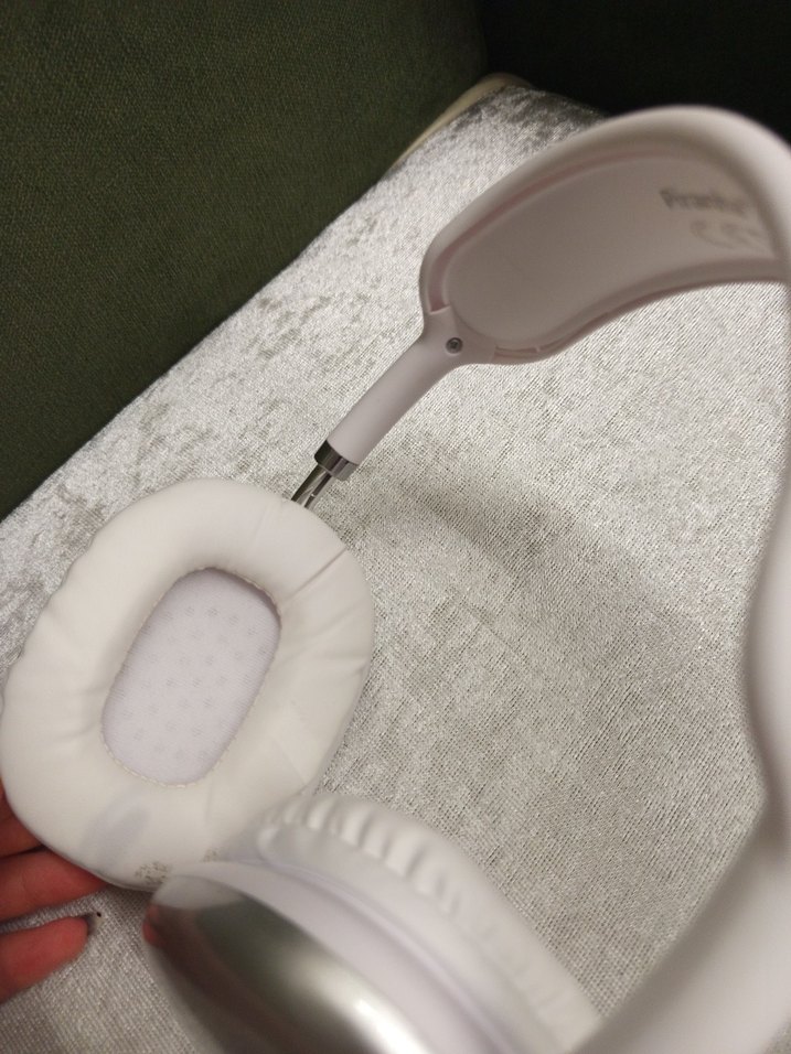 Beyaz ve Gri Piranha Kablosuz Kulaklık hic kullanilmamis - Görsel 2