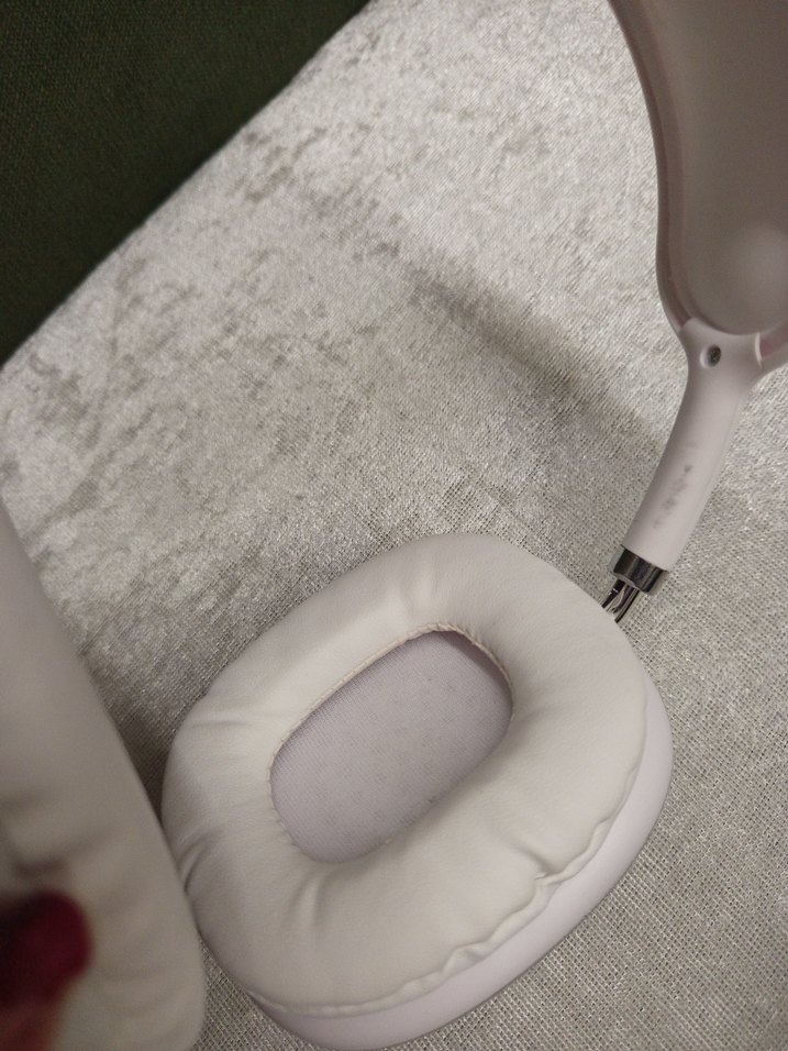 Beyaz ve Gri Piranha Kablosuz Kulaklık hic kullanilmamis - Görsel 3