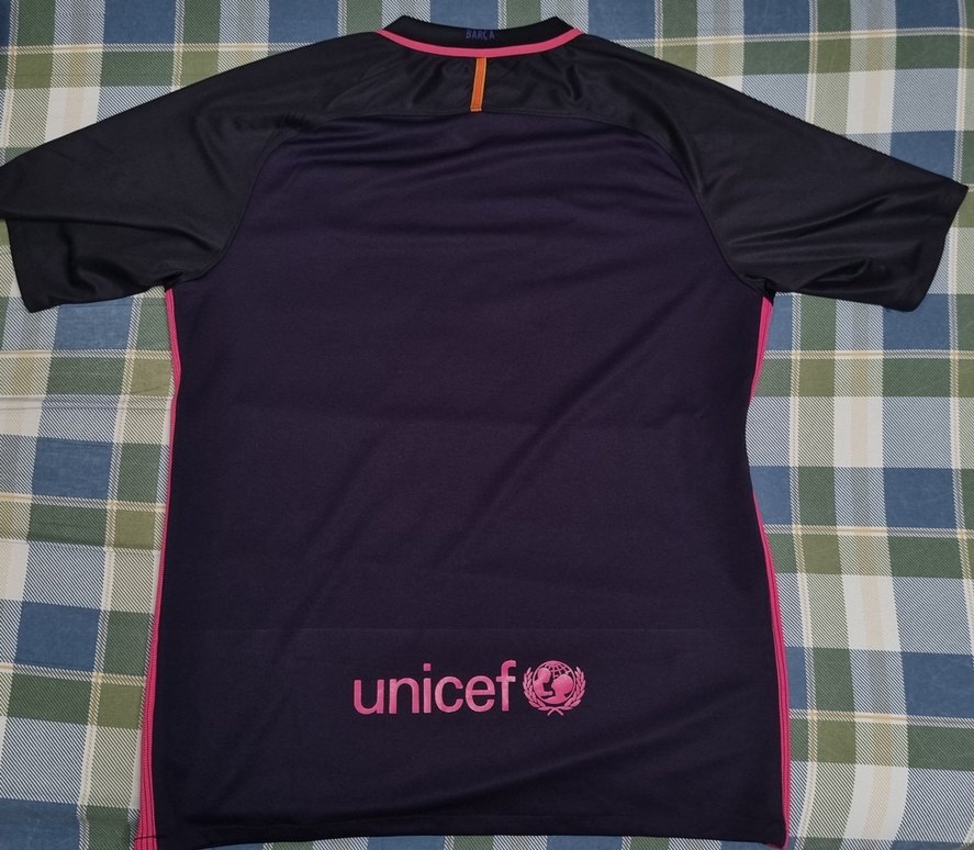 Barcelona 2016-17 Deplasman Forma - Görsel 3