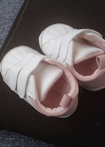 LC Waikiki Beyaz Kız Bebek İlk Adım Ayakkabısı Velcro