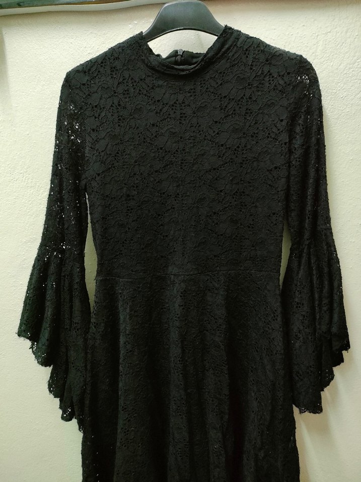 Dantel Detaylı Siyah Uzun Gotik Elbise - Görsel 4